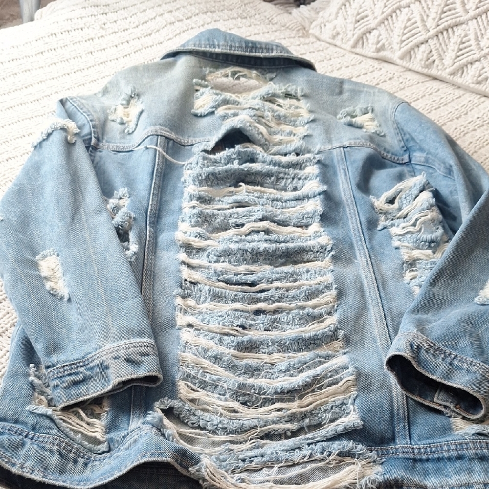 Fashion Nova Blue Denim Jacket Size S - Picture 3 of 4